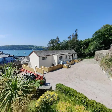Crow's Nest - 4 - Self Catering Glandore
